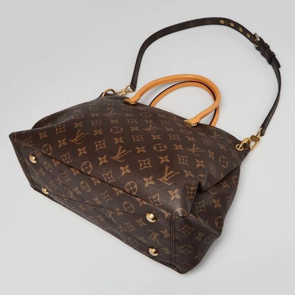 Louis Vuitton Saffron Monogram Canvas Pallas Bag - Picture 3 of 12
